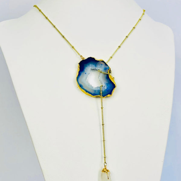・゚✧*・゚* SOLD OUT *・゚*✧・゚     Golden Crystal Balance Lariat with Blue Geode
