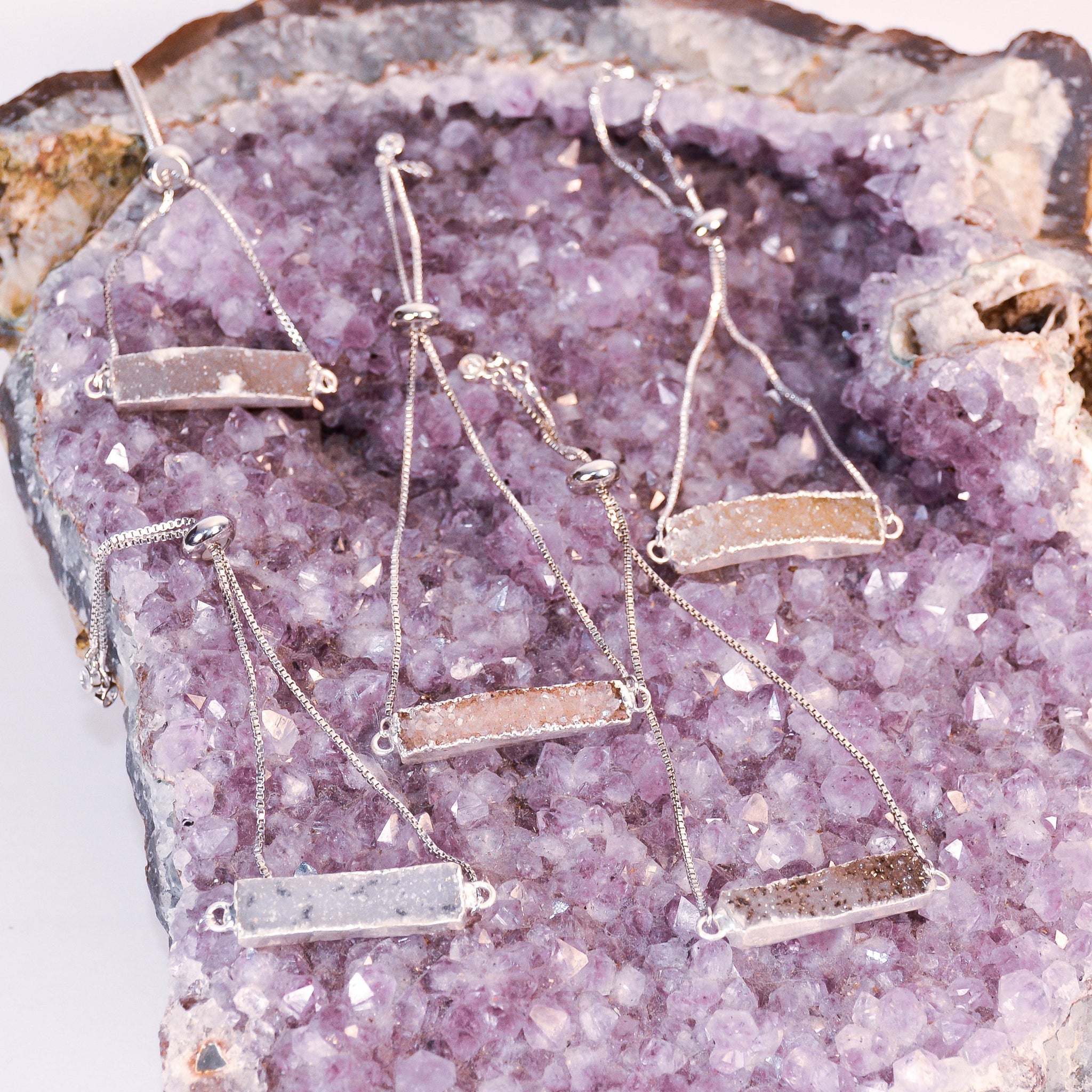 ･ﾟ✧*･ﾟ* SOLD OUT *･ﾟ*✧･ﾟ     Rectangular Druzy Bolo Bracelet in Silver